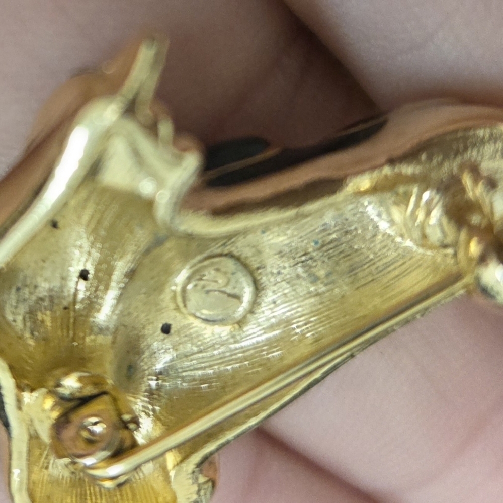 Collection of Frog Pins and Brooches Swarovski, Trifari - Picture 8 of 11